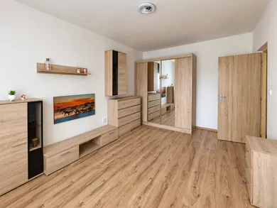 Na prenájom 1-izbový byt, 34 m², Zvolen, Jesenského