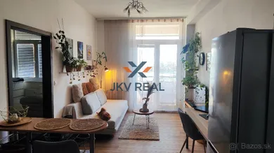 Na prenájom 2-izbový byt, 33 m², Bratislava-Rača, Račianska 145
