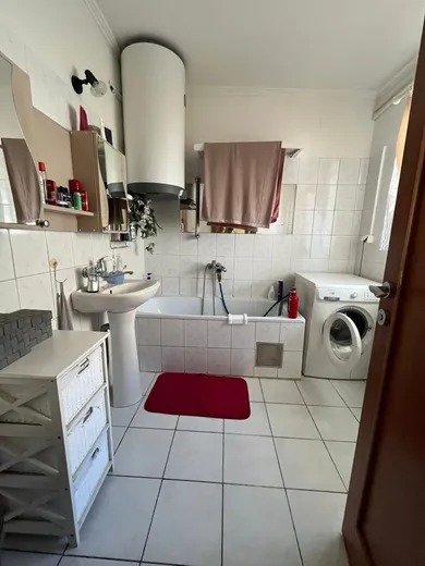 Na predaj dom, 100 m², Bíňa