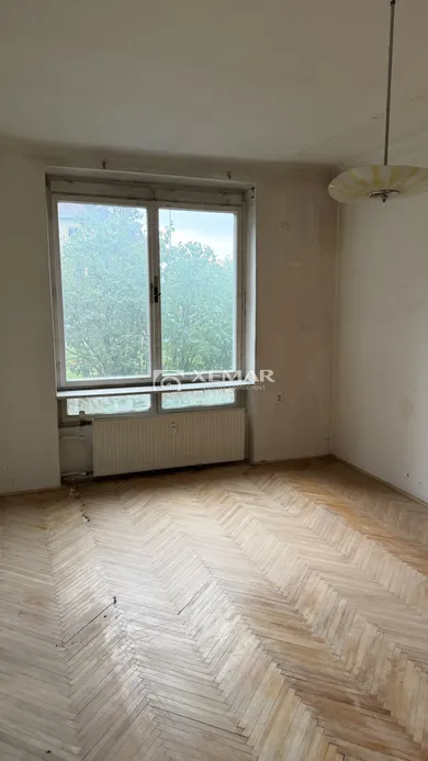 Na predaj 2-izbový byt, 66 m², Banská Bystrica