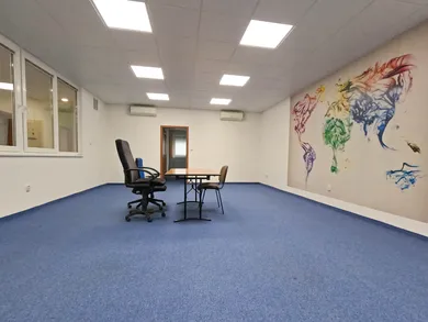 Na prenájom komerčné, 240 m², Žilina