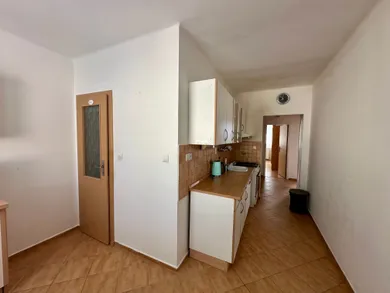 Na predaj 4-izbový byt, 101 m², Rohožník, Športová