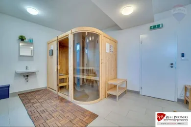 Na prenájom byt v Bratislava-Dúbravka · €900 · Pôvodný stav