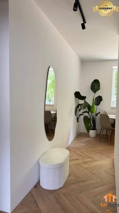 Na predaj 2-izbový byt, 60 m², Veľké Zálužie