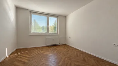 Na predaj 3-izbový byt, 74 m², Levice