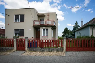 Na predaj 5-izbový dom, 158 m², Zohor