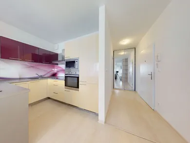 Na prenájom 1-izbový byt, 40 m², Bratislava-Podunajské Biskupice