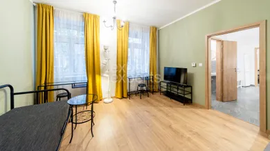 Квартиры в аренду, 1-комнатные, Bratislava-Staré Mesto · €650