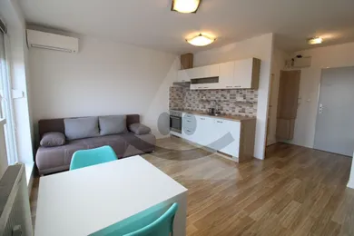 Квартиры в аренду, 1-комнатные, Bratislava-Nové Mesto · €490