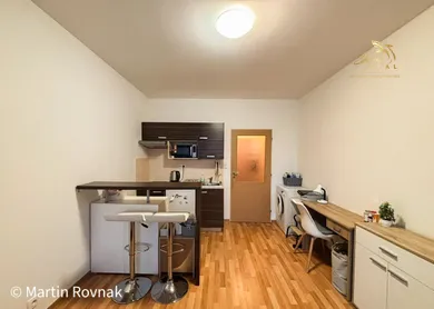 Byty na predaj 1-izbový, Bratislava-Staré Mesto · €249 000