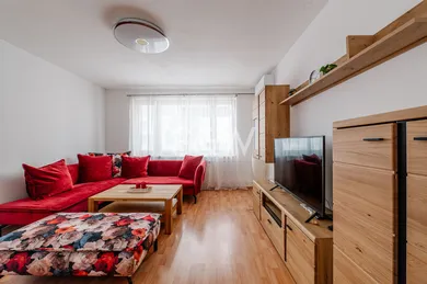 Квартиры в аренду, 3-комнатные, Bratislava-Ružinov · €850