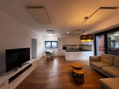 Na prenájom 3-izbový byt, 86 m², Dolný Kubín, Mierová