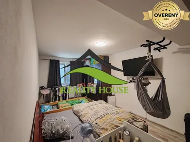 Na predaj 3-izbový byt, 78 m², Sačurov, Družstevná