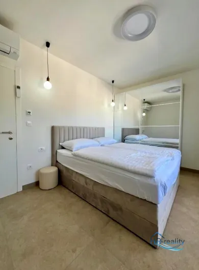 Na predaj 3-izbový byt, 60 m²