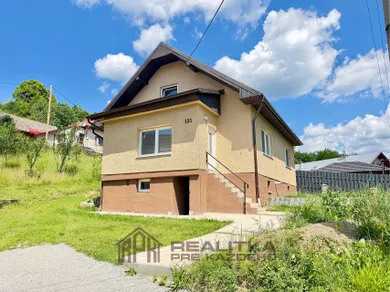 Na predaj dom, 180 m², Lodno