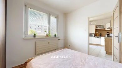 Na predaj 3-izbový byt, 68 m², Dunajská Streda, Nová Ves