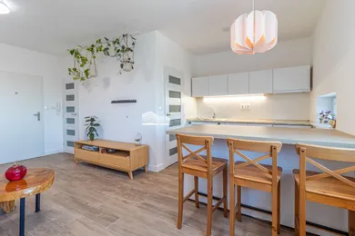 Na predaj 2-izbový byt, 45 m², Senec, Moyzesova