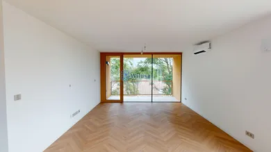 Na predaj 2-izbový byt, 61 m², Bratislava-Ružinov, Mlynské Luhy