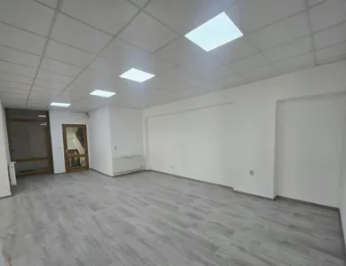 Na prenájom objekt, 120 m², Žilina, Národná