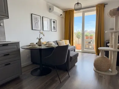 Na predaj 2-izbový byt, 43 m², Bratislava-Petržalka