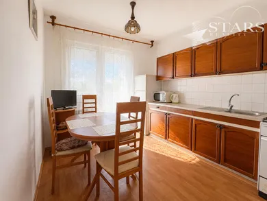 Na prenájom 3-izbový byt, 77 m², Zlaté Moravce, Staničná