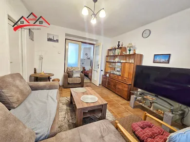 Na predaj 2-izbový byt, 53 m², Prievidza, J. Pauleho