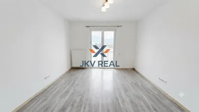 Na predaj 3-izbový byt, 65 m², Dubnica nad Váhom, Okružná