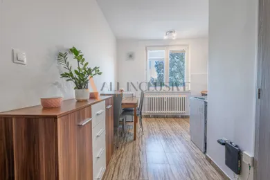 Na prenájom 1-izbový byt, 33 m², Galanta, Železničiarska