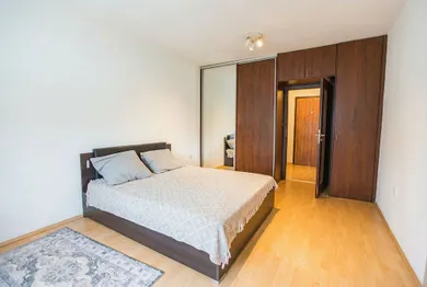Na predaj 3-izbový byt, 73 m², Bratislava-Lamač, Heyrovského