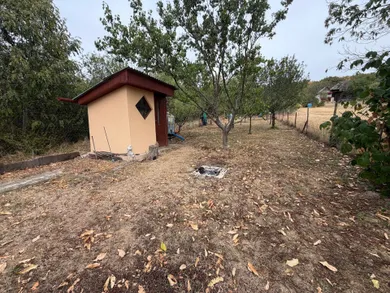 Na predaj rekreačný dom, 50 m², Bátovce