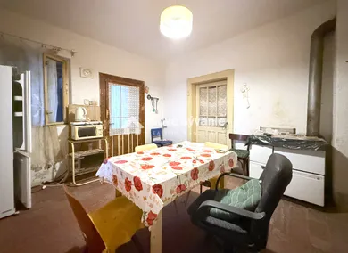 Na predaj 3-izbový dom, 120 m², Kozárovce