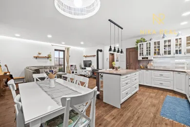 Na predaj 5-izbový dom, 156 m², Doľany