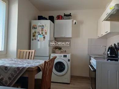 Na prenájom 1-izbový byt, 29 m², Handlová