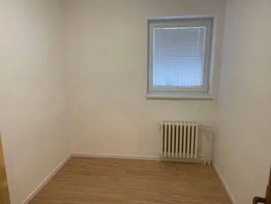 Na predaj 4-izbový byt, 100 m², Trnava, Pažitná