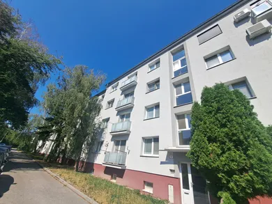 Byty na predaj 2-izbový, Bratislava-Nové Mesto · €229 000