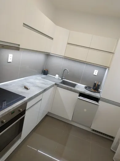 Na prenájom byt v Bratislava-Nové Mesto · €1 400 · Dokončené