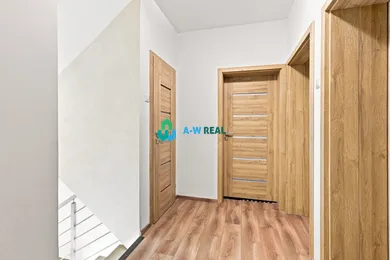 Na predaj 4-izbový byt, 300 m², Dunajská Streda