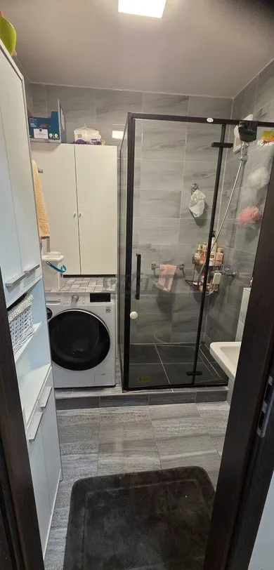 Na predaj 3-izbový byt, 73 m², Bratislava-Petržalka, Vígľašská