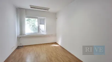 Na prenájom 3-izbový byt, Bratislava-Ružinov, Tomášikova