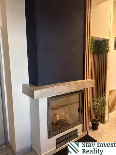 Lokale komercyjne na wynajem, Zvolen · €550