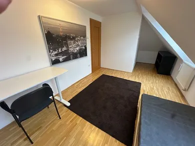 Na prenájom 5-izbový byt, 145 m², Bratislava-Staré Mesto, Timravina