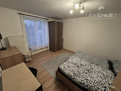 Na prenájom 2-izbový byt, 67 m², Žilina
