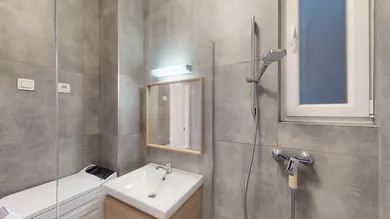 Na prenájom 2-izbový byt, 68 m², Bratislava-Staré Mesto, Dunajská