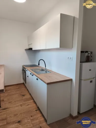 Na prenájom 1-izbový byt, 29 m², Komárno