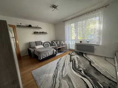 Na predaj 3-izbový byt, 60 m², Banská Bystrica