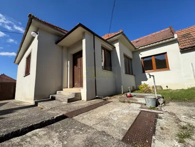 Na predaj 3-izbový dom, 190 m², Piešťany, Kuzmányho