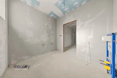 Na predaj 4-izbový dom, 108 m², Kostolné Kračany