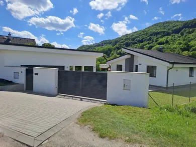Domy na predaj 5-izbový, Púchov · €419 000