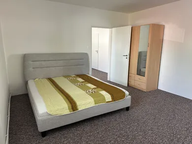 Na prenájom 2-izbový byt, 62 m², Piešťany