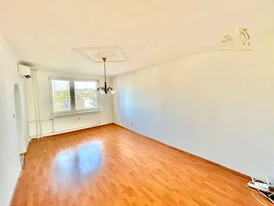Na predaj 3-izbový byt, 72 m², Partizánske